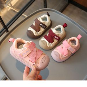 Cute comfy & safe! These soft bottom toddler sneakers are designed for happy little steps – non-slip & stylish for boys and girls